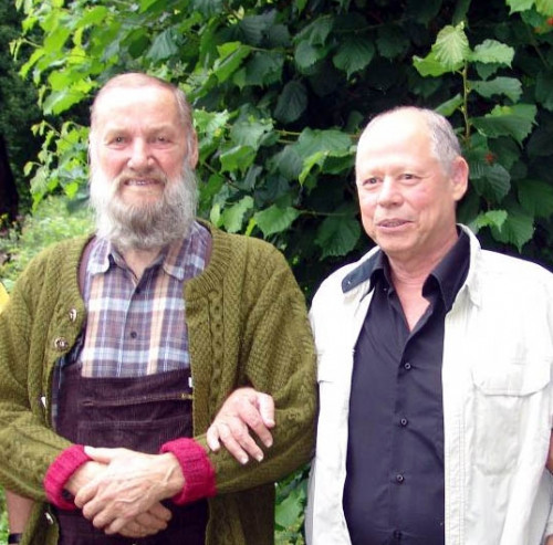 Prof. Eshel Ben-Jacob - links († 2015) bei einem Besuch bei Johann Grander († 2012) in Jochberg in Tirol