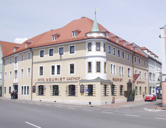 Hotel &amp; Brauerei-Gasthof Neuwirt, Neuburg