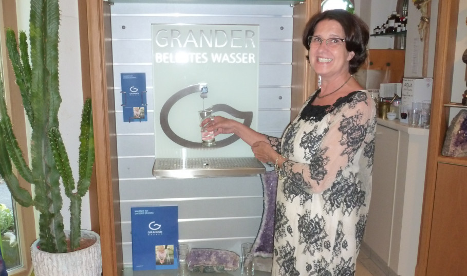 GRANDER belebtes Wasser in der Apotheke St. Georg Parkstetten